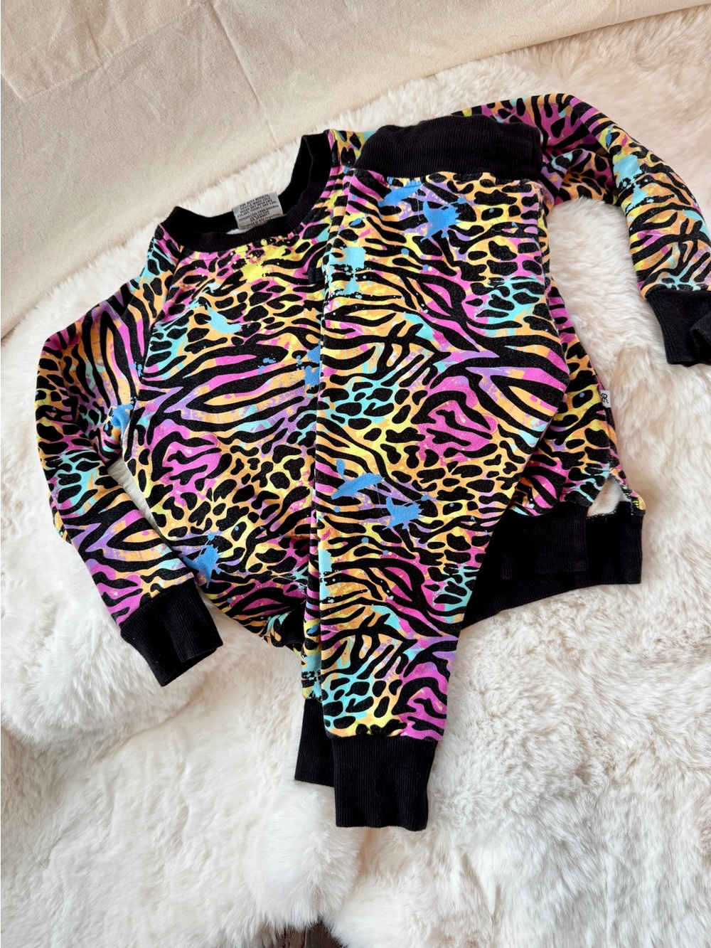Bums & Roses Multicolor Animal Print Two Piece Jogger Set, Vibrant Rainbow, 2T